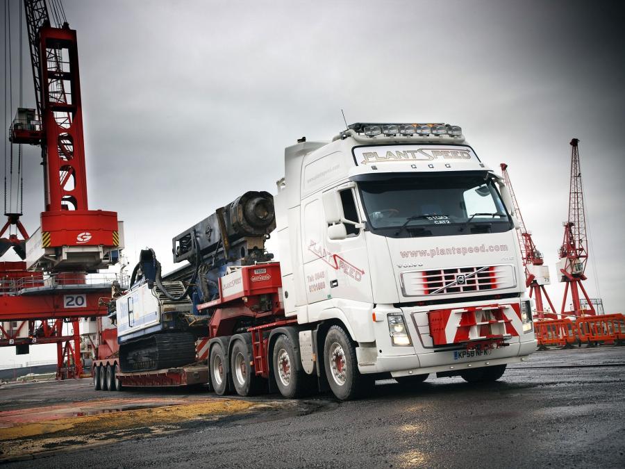  Volvo FH16 700 8x4 2009 года  (UK) (фото 3 из 3)